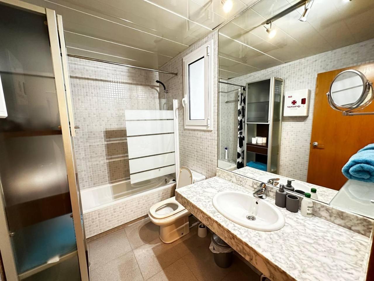 Aribau Habitaciones Barcelona Exterior photo